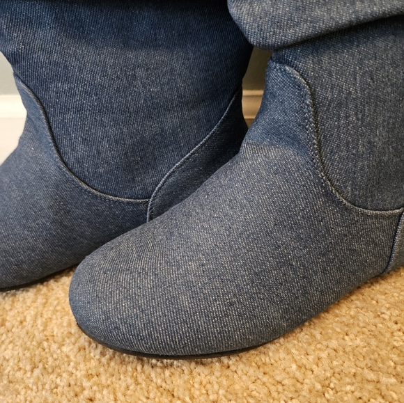 Blue Denim Knee-High Boots Women's Size 8 New in Box - Picture 3 of 9